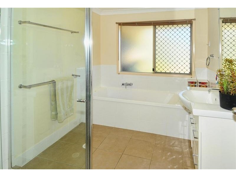 Little Mountain QLD 4551