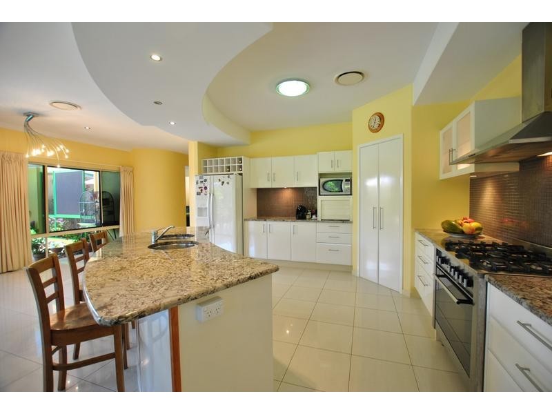 20 Undanbi Place, Pelican Waters QLD 4551