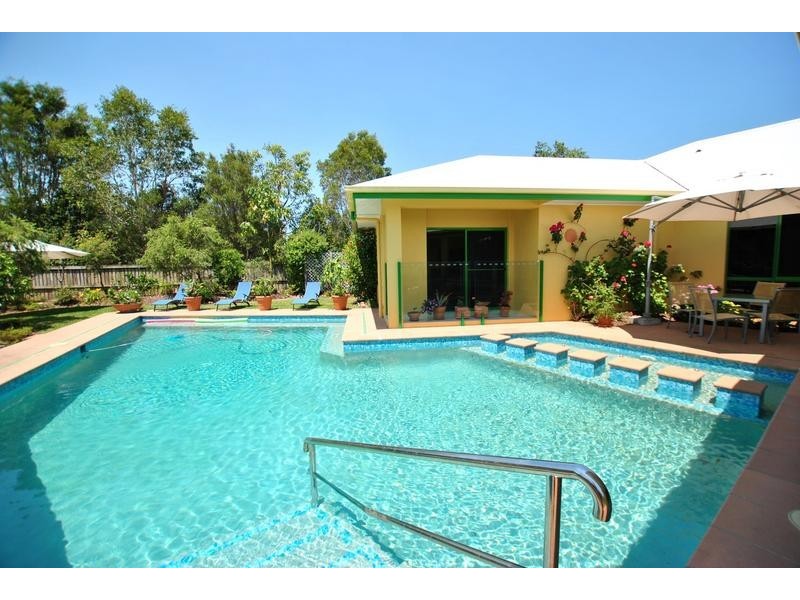 20 Undanbi Place, Pelican Waters QLD 4551