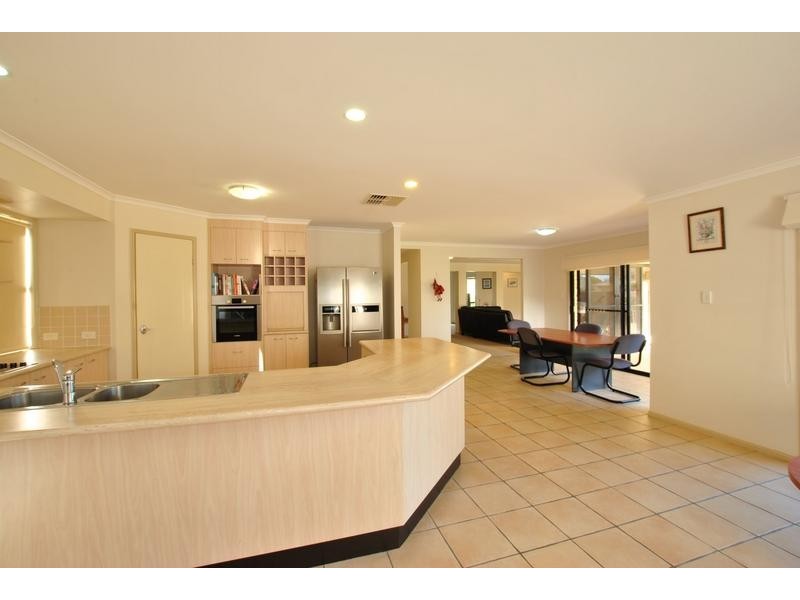 8 Undanbi Place, Pelican Waters QLD 4551