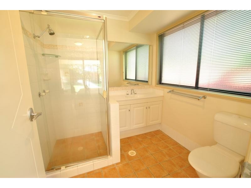 8 Undanbi Place, Pelican Waters QLD 4551