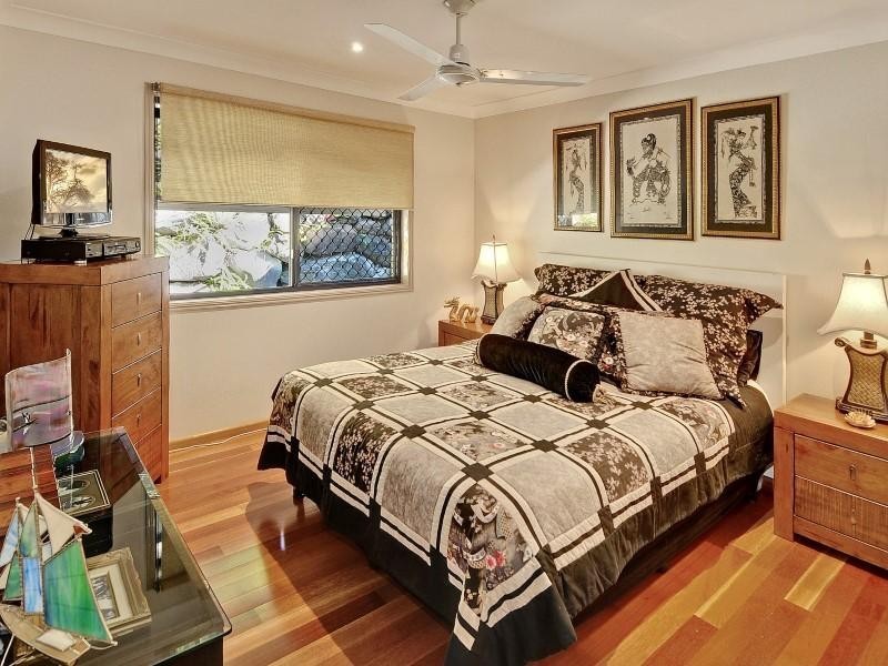 3 Valley View Court, Little Mountain QLD 4551
