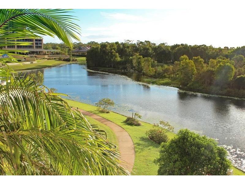 18/ 1 Millennium Circuit, Pelican Waters QLD 4551