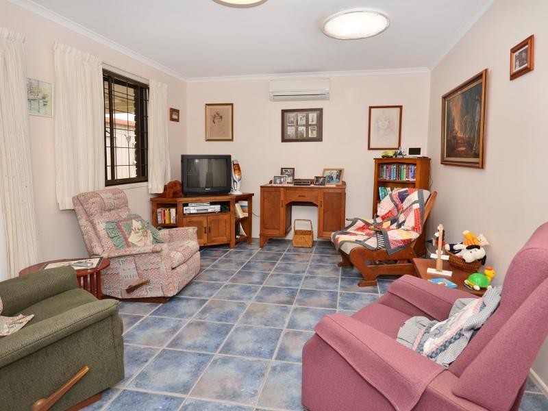 10 Verdon Street, Golden Beach QLD 4551