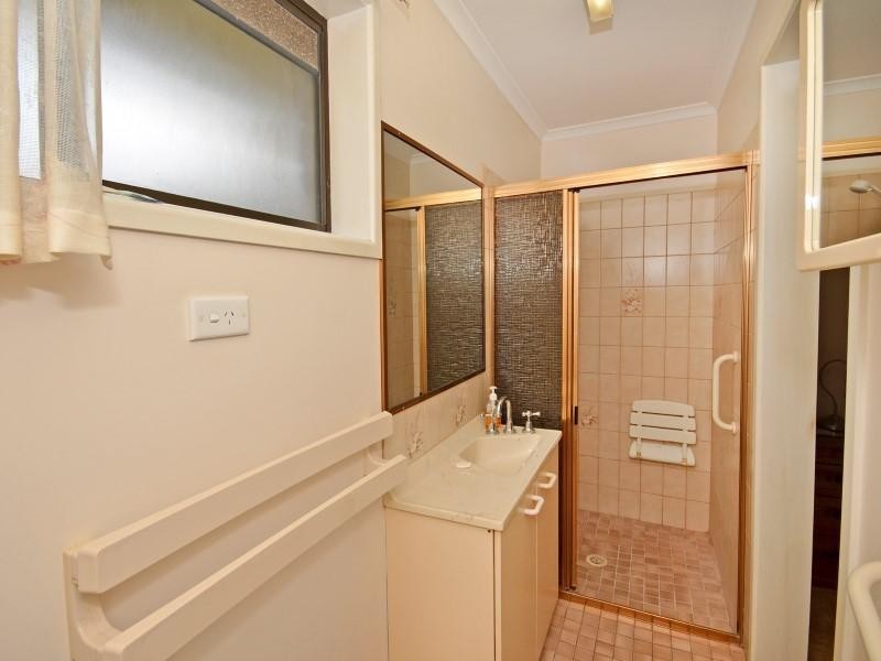 10 Verdon Street, Golden Beach QLD 4551