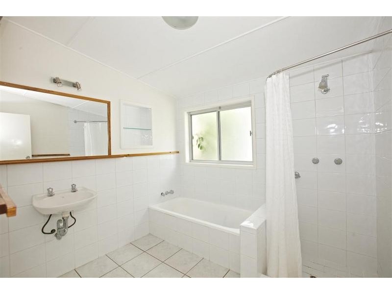 21 Verney Street, Kings Beach QLD 4551