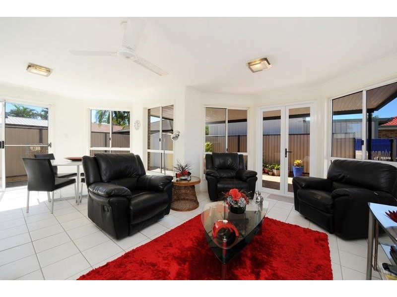 16 Village Way, Little Mountain QLD 4551