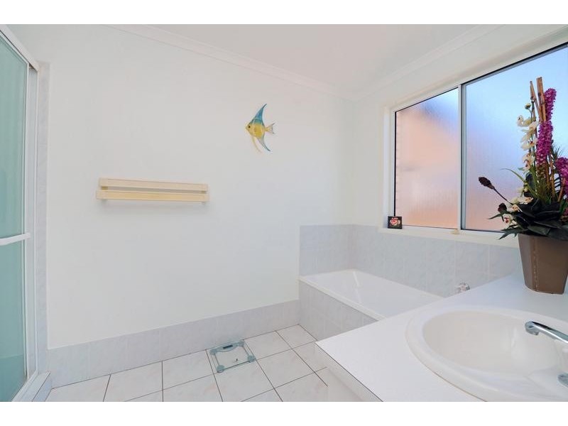 16 Village Way, Little Mountain QLD 4551