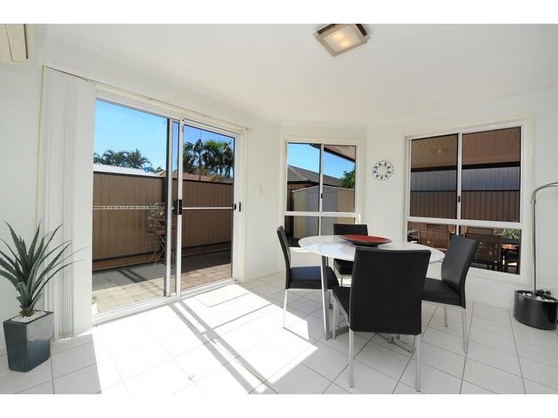 16 Village Way, Little Mountain QLD 4551