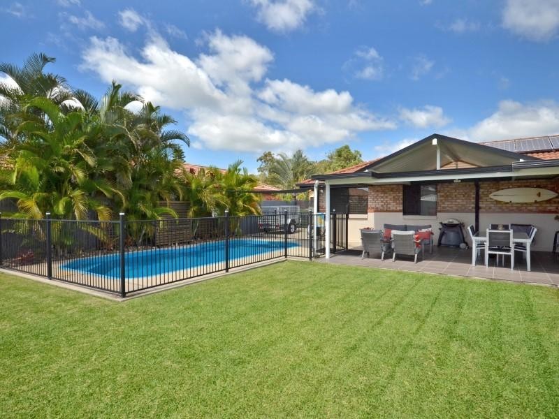 4 Village Way, Little Mountain QLD 4551
