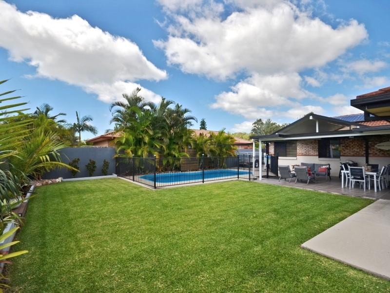 4 Village Way, Little Mountain QLD 4551