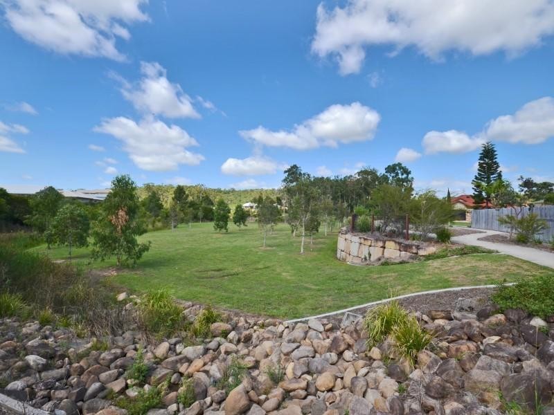 4 Village Way, Little Mountain QLD 4551