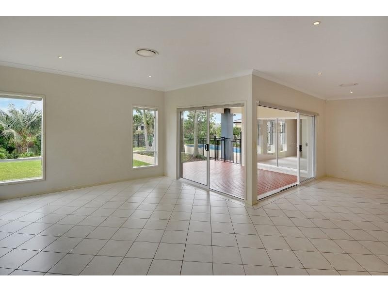 34 Wallaby Circuit, Pelican Waters QLD 4551