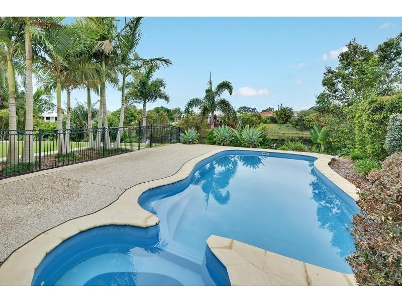 34 Wallaby Circuit, Pelican Waters QLD 4551