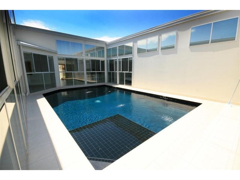 15 Wallaby Circuit, Pelican Waters QLD 4551