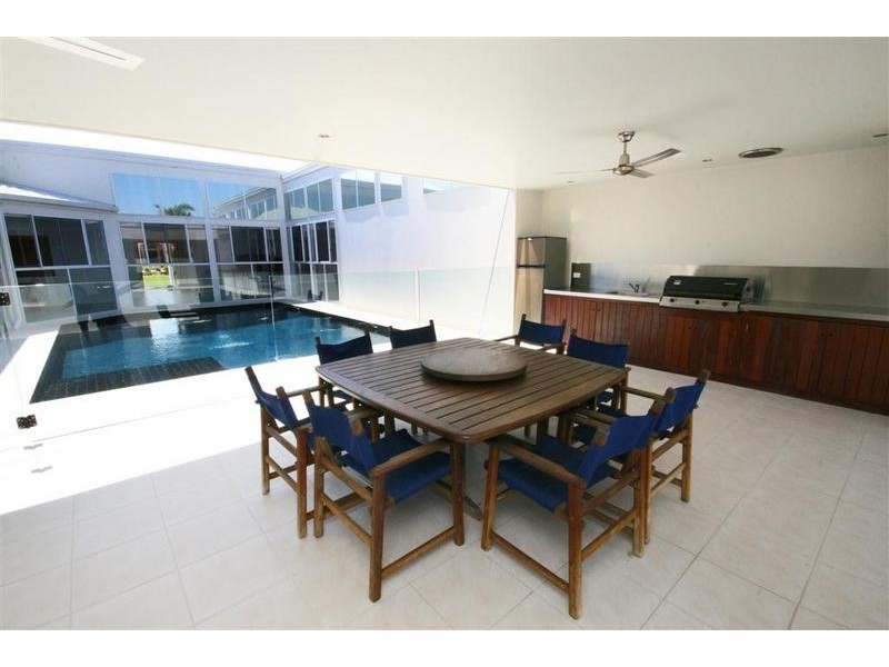 15 Wallaby Circuit, Pelican Waters QLD 4551