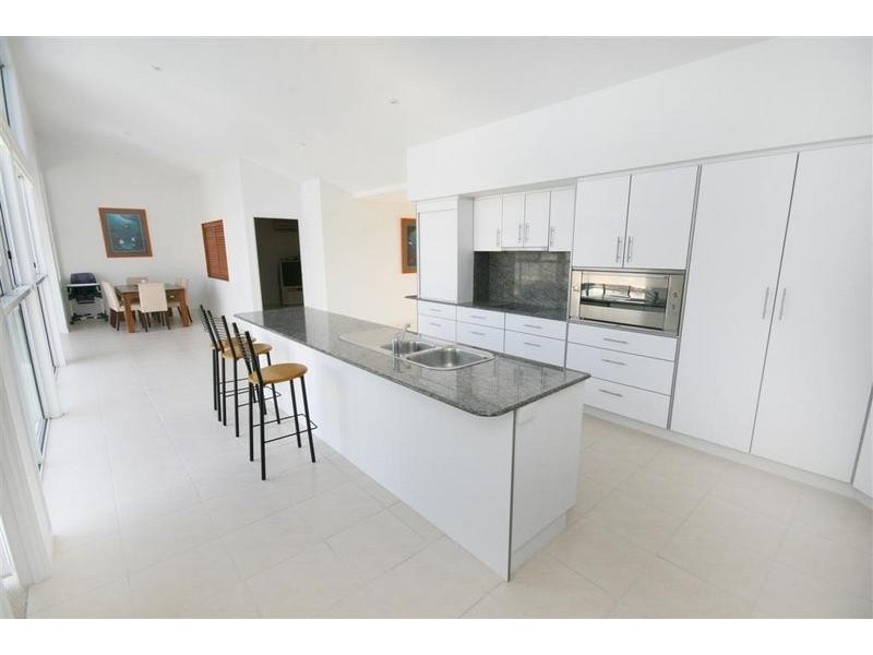 15 Wallaby Circuit, Pelican Waters QLD 4551