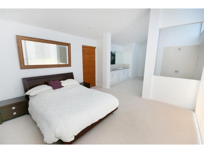 15 Wallaby Circuit, Pelican Waters QLD 4551