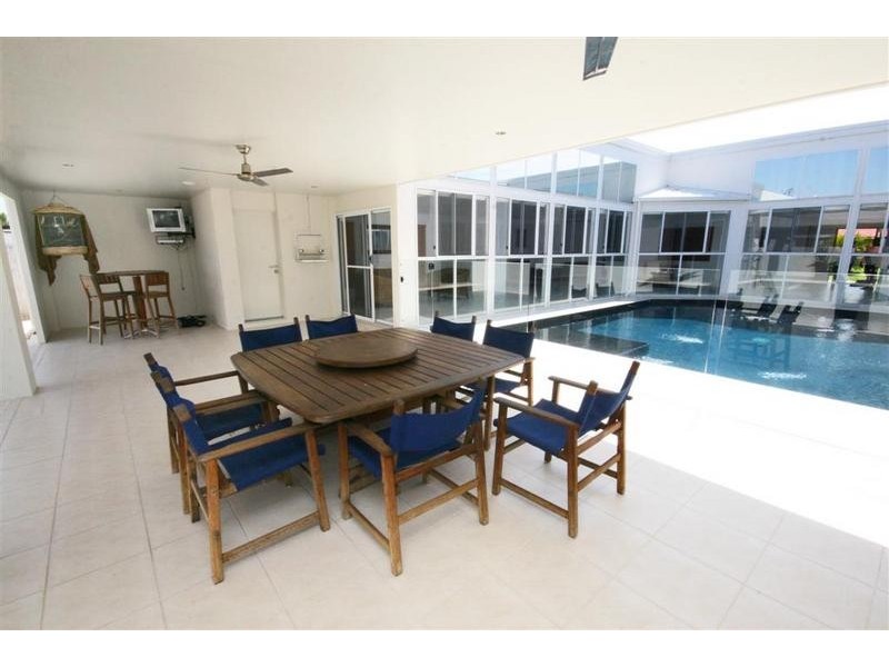 15 Wallaby Circuit, Pelican Waters QLD 4551