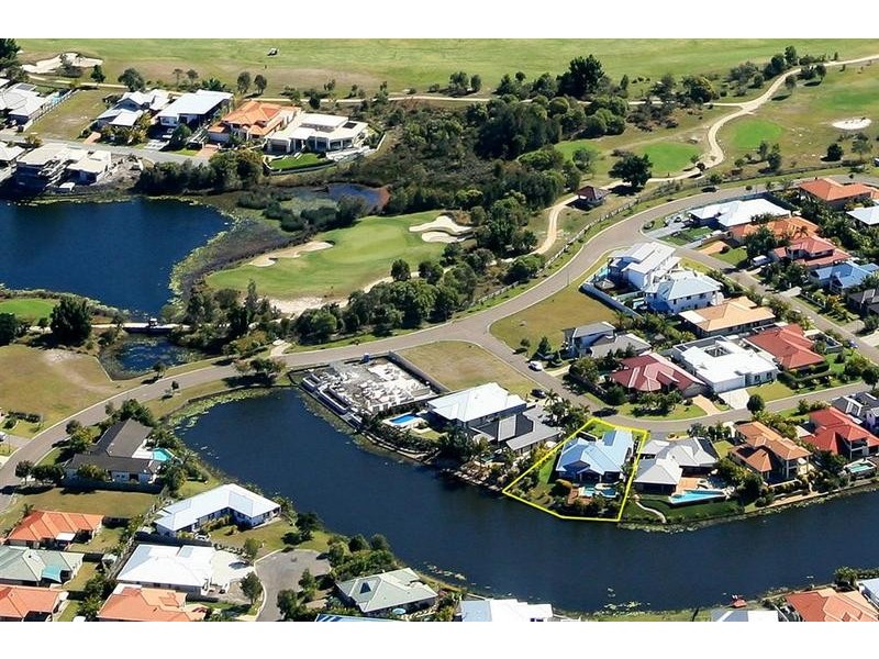 30 Wallaby Circuit, Pelican Waters QLD 4551