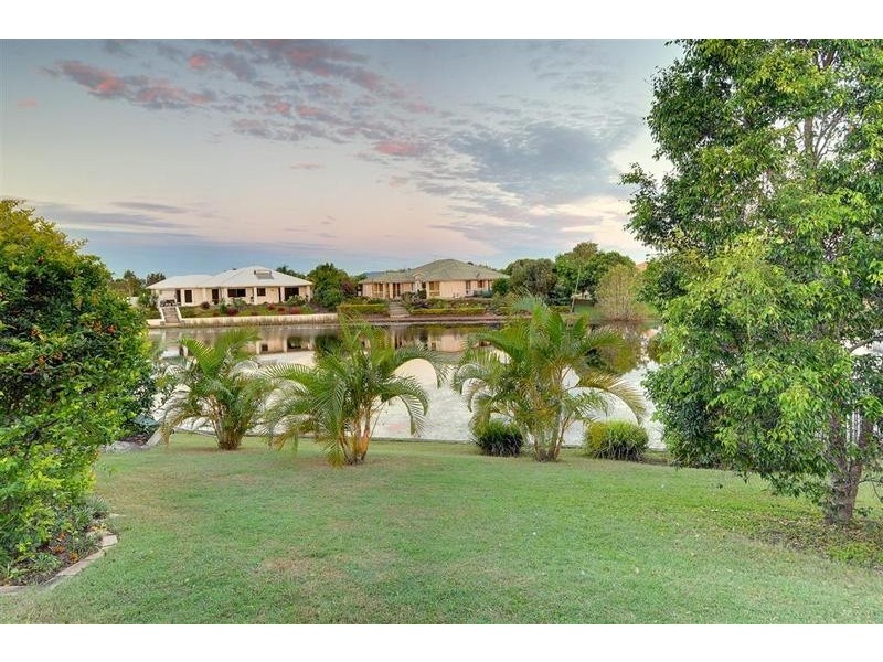 30 Wallaby Circuit, Pelican Waters QLD 4551