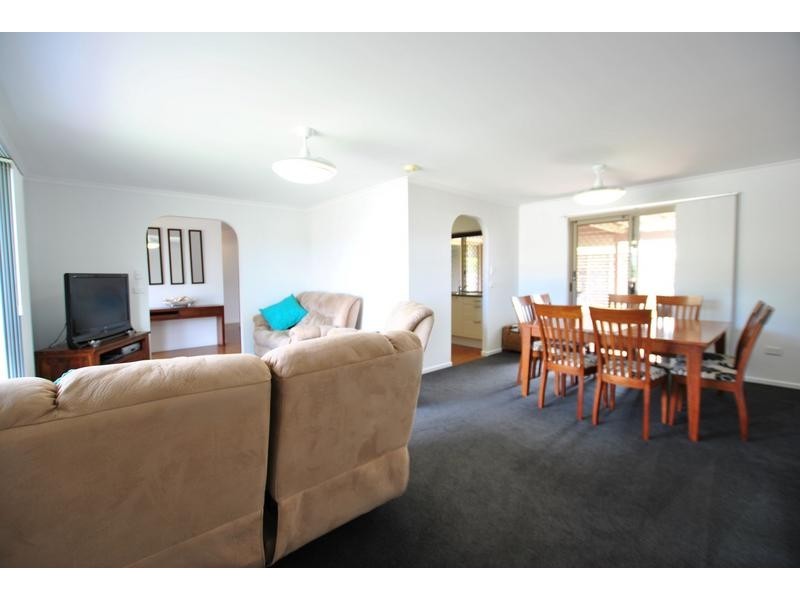 8 Wandana Court, Currimundi QLD 4551