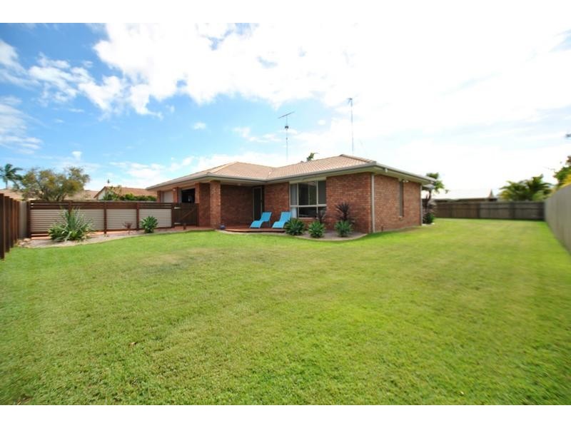 8 Wandana Court, Currimundi QLD 4551