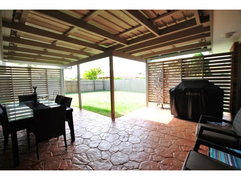 8 Wandana Court, Currimundi QLD 4551