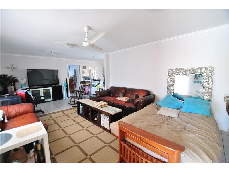 2 Warloo Street, Wurtulla QLD 4575
