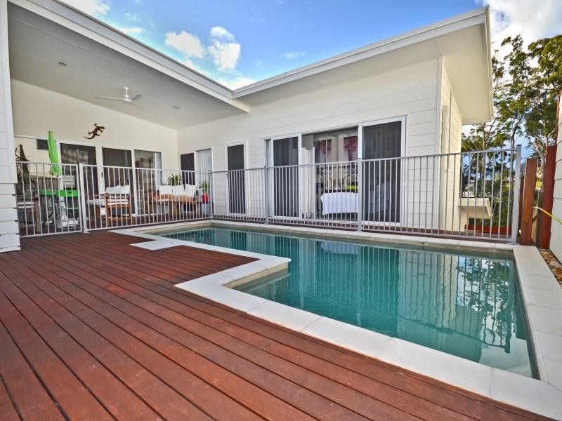 11 Warren Court, Aroona QLD 4551