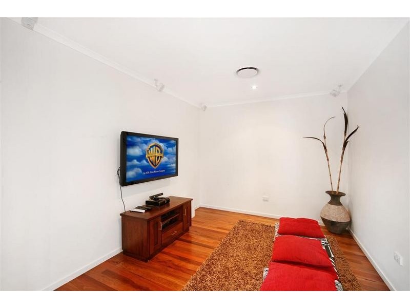 15 Wattlefield Road, Little Mountain QLD 4551