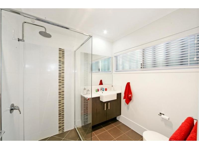 15 Wattlefield Road, Little Mountain QLD 4551