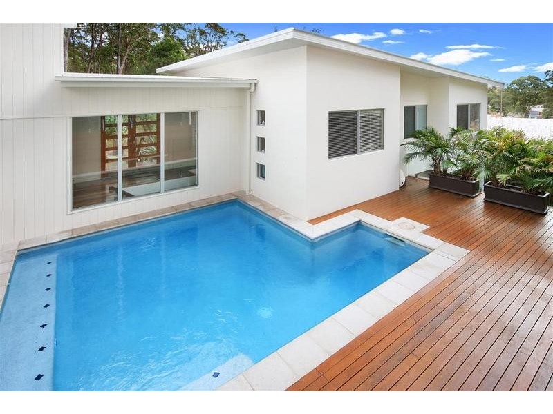 15 Wattlefield Road, Little Mountain QLD 4551