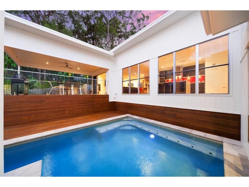 15 Wattlefield Road, Little Mountain QLD 4551