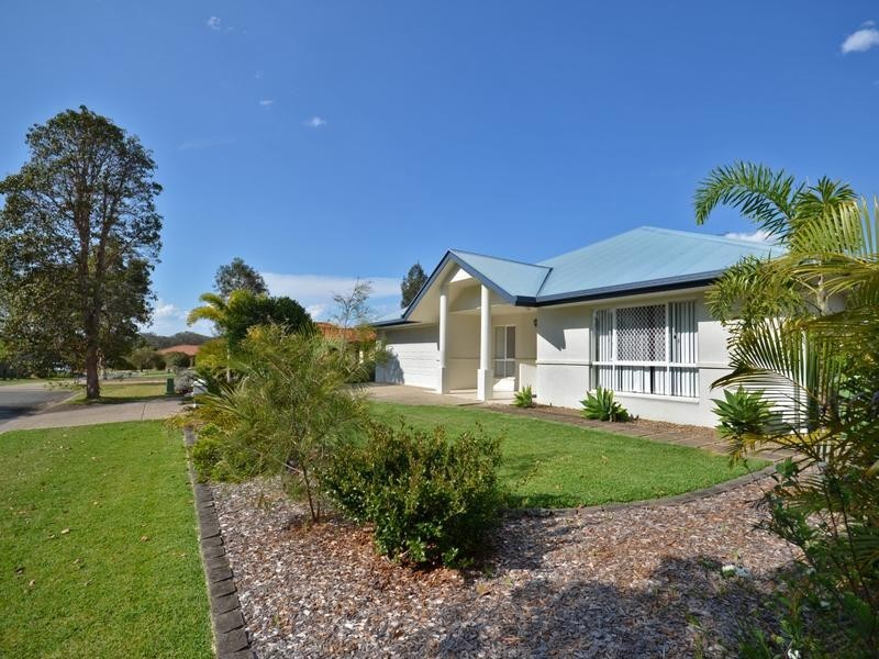 5 Wattle Court, Little Mountain QLD 4551