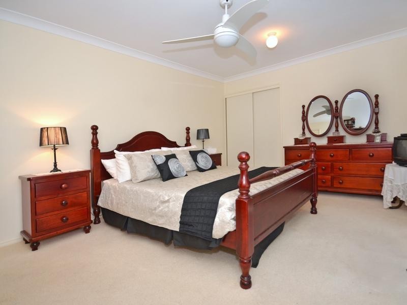 5 Wattle Court, Little Mountain QLD 4551