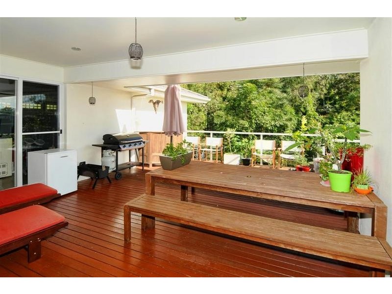 6 Wattlefield Road, Little Mountain QLD 4551