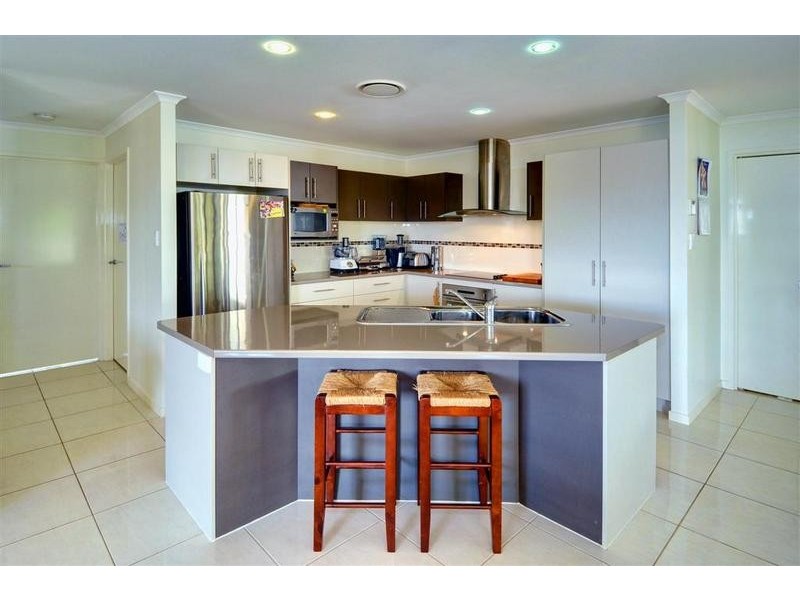 6 Wattlefield Road, Little Mountain QLD 4551