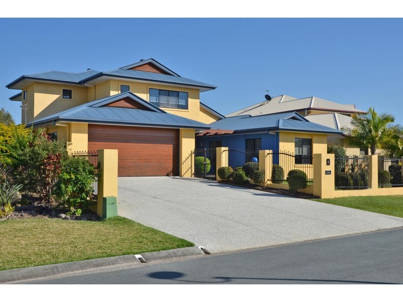 4 Webb Ellis Court, Pelican Waters QLD 4551