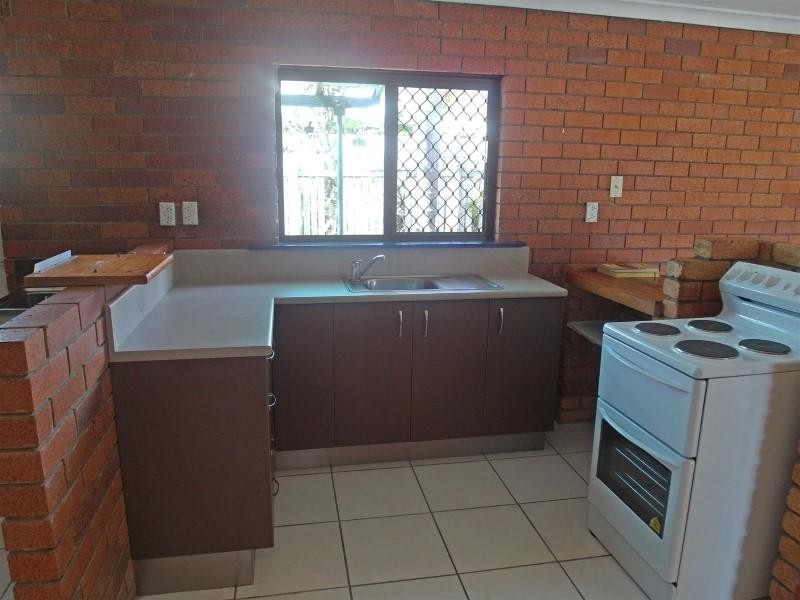 1 & 2/ 13 Wellington Parade, Shelly Beach QLD 4551