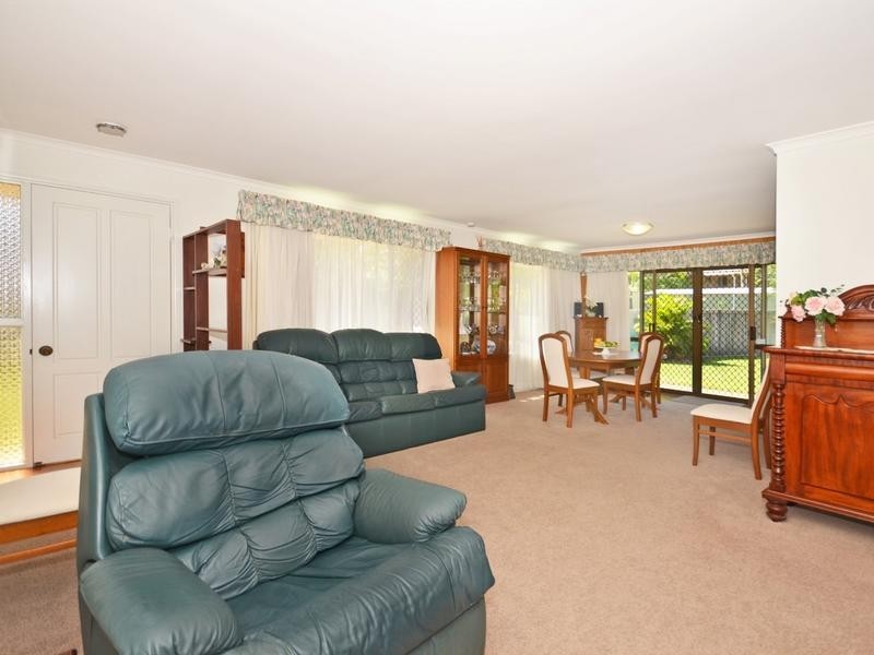125 Westminster Avenue, Golden Beach QLD 4551