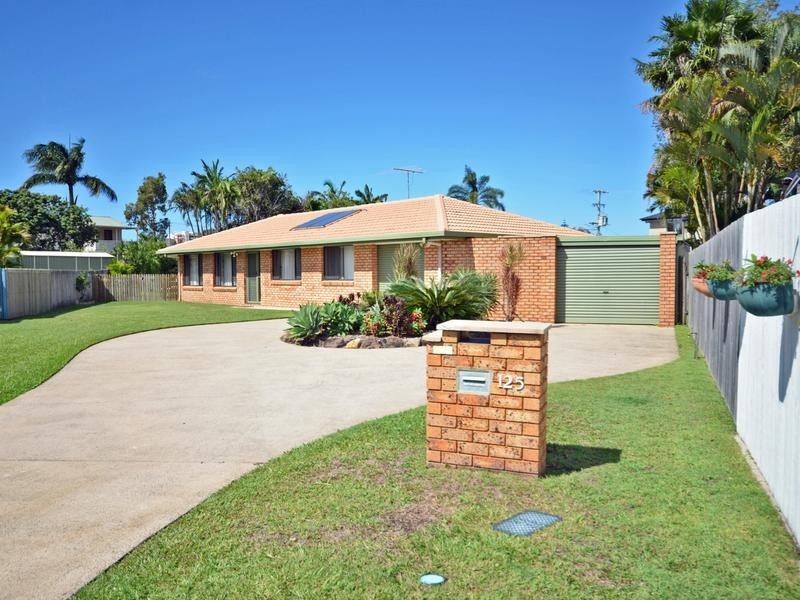 125 Westminster Avenue, Golden Beach QLD 4551