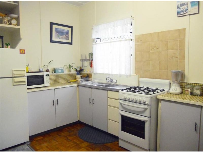 126 Westminster Avenue, Golden Beach QLD 4551