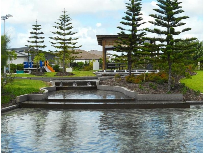 126 Westminster Avenue, Golden Beach QLD 4551