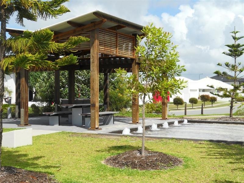 126 Westminster Avenue, Golden Beach QLD 4551