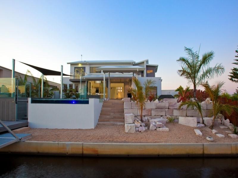 41 Whitehaven Way, Pelican Waters QLD 4551