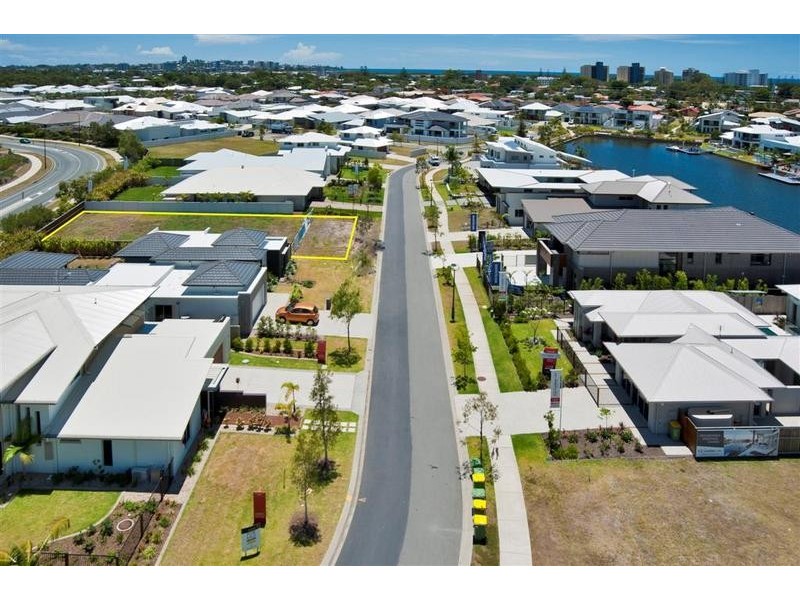 44 Whitehaven Way, Pelican Waters QLD 4551