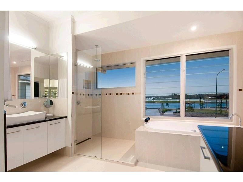 48 Whitehaven Way, Pelican Waters QLD 4551