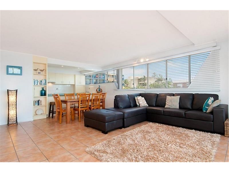 4/ 44 Victoria Terrace, Kings Beach QLD 4551