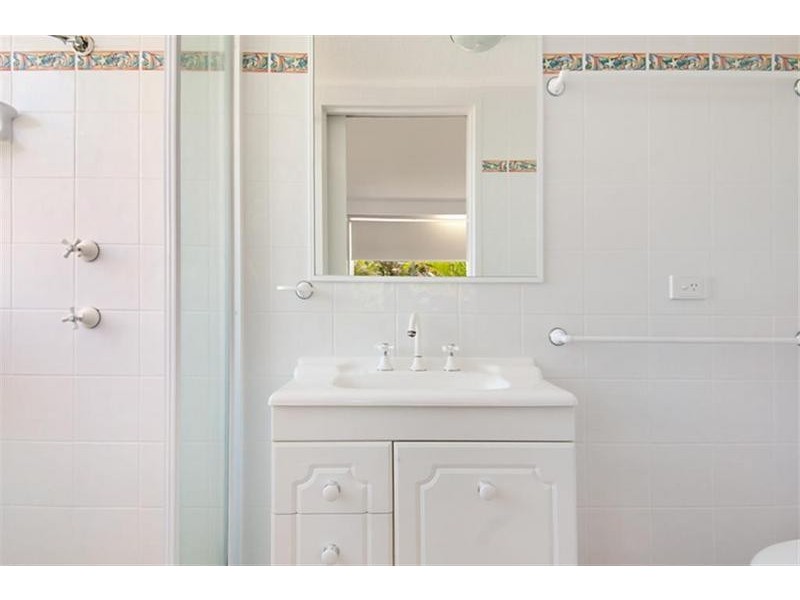 4/ 44 Victoria Terrace, Kings Beach QLD 4551